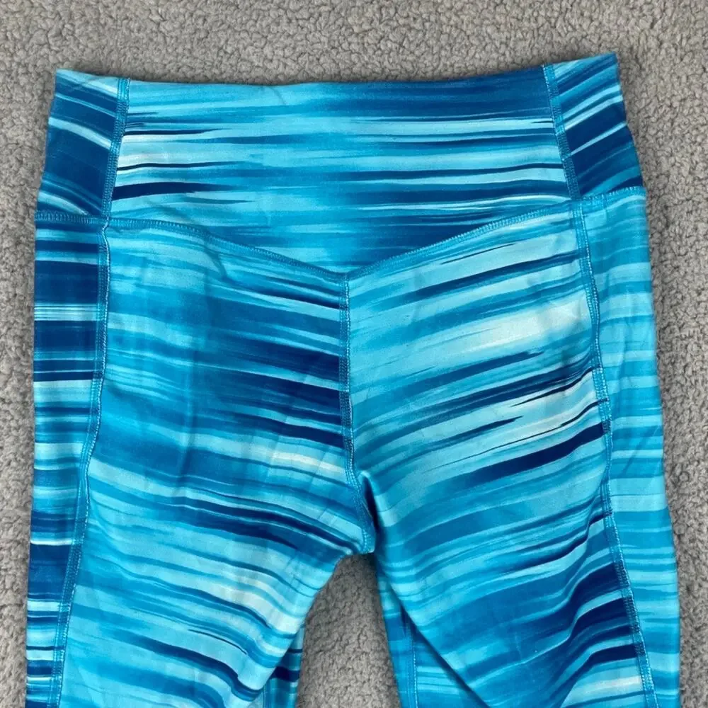 Nike Women's Medium Blue Tye Dye Dri-Fit Polyester Spandex Workout Thights